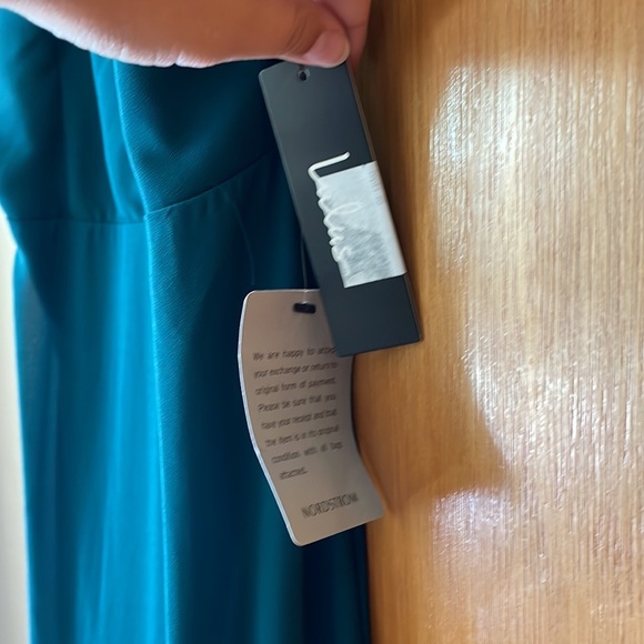 NWT Lulus maxi dress - Picture 6 of 7